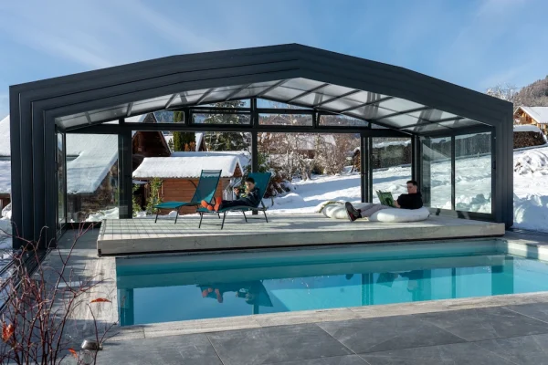 abri haut de piscine